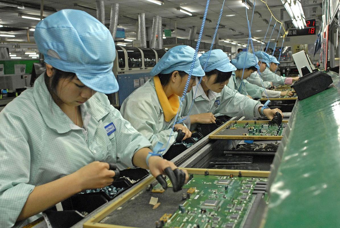 富士康印度晶圆厂计划 电子产品制造巨头的半导体野望